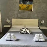 La 3*